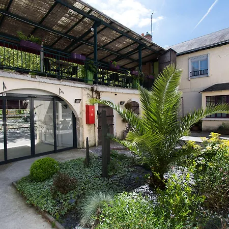 Relais Du Loir Hotel