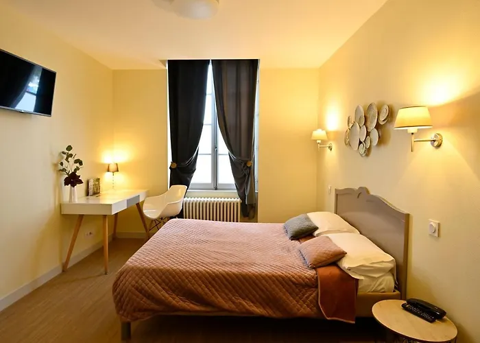 Relais Du Loir 호텔