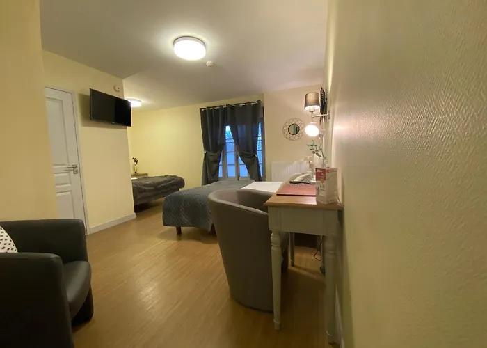 Relais Du Loir 라플레슈