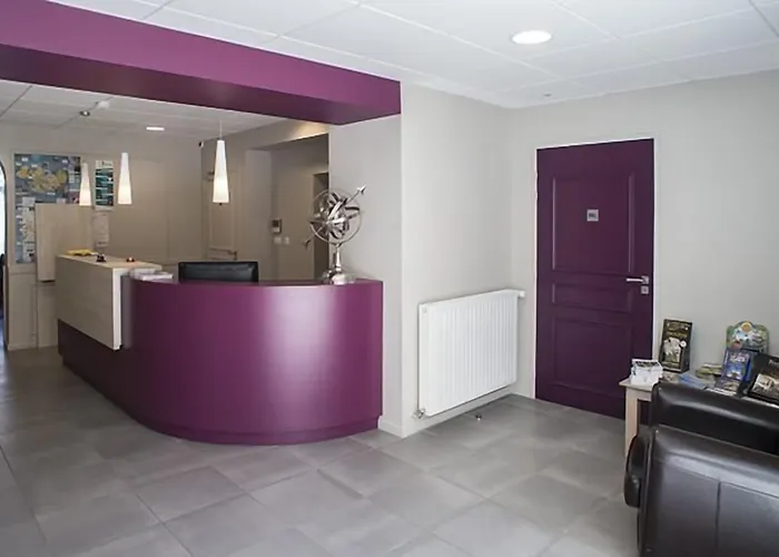 Relais Du Loir 라플레슈